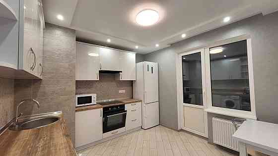 Аренда 1к з евроремонтом С.Данченка 28б. Виноградарь. Киев