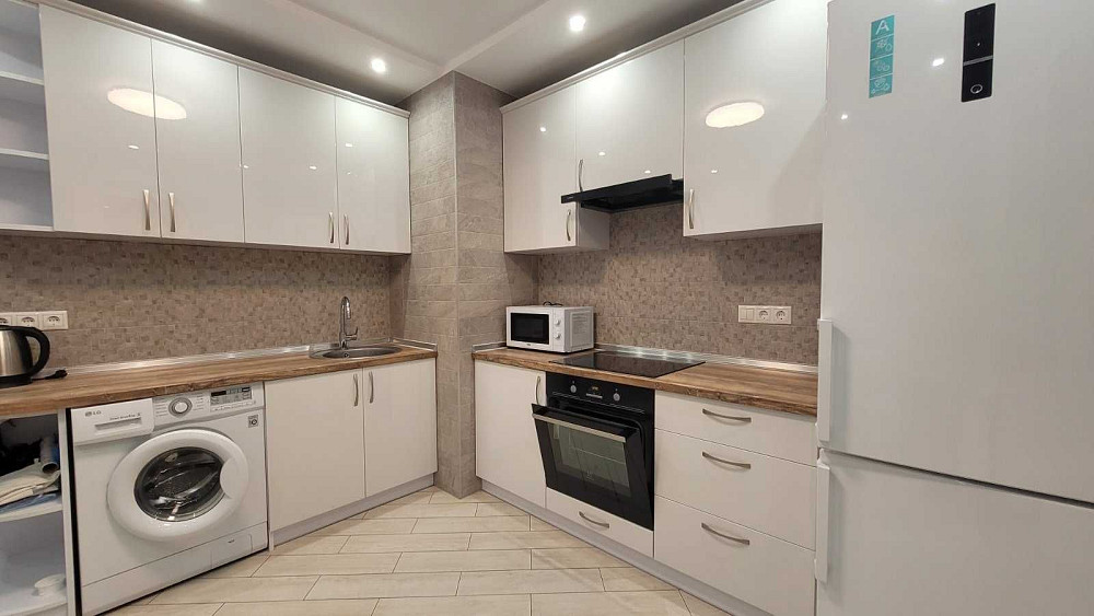 Аренда 1к з евроремонтом С.Данченка 28б. Виноградарь. Київ - зображення 1