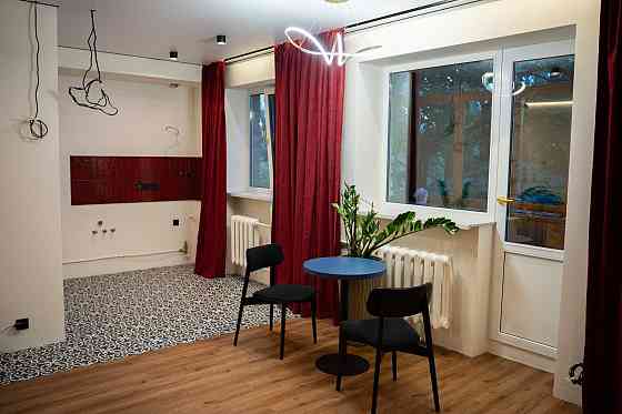 Дизайнерська квартира Янгеля 2А Київ