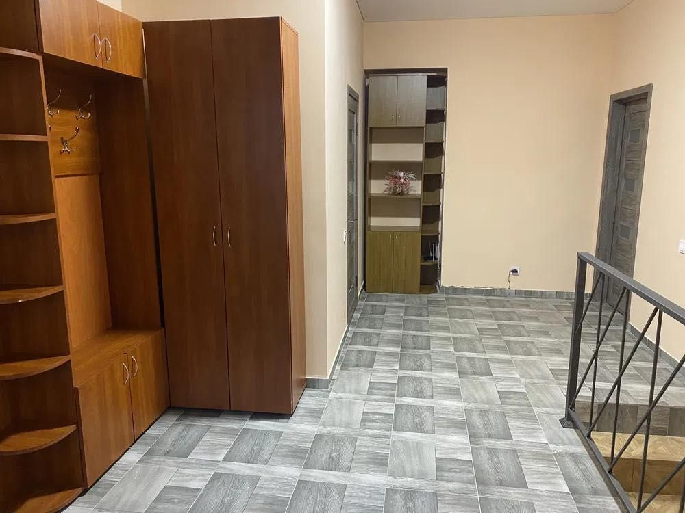 Продається 2 кімнатна квартира (цоколь, дворівнева) 100 кв.м Львов - изображение 2