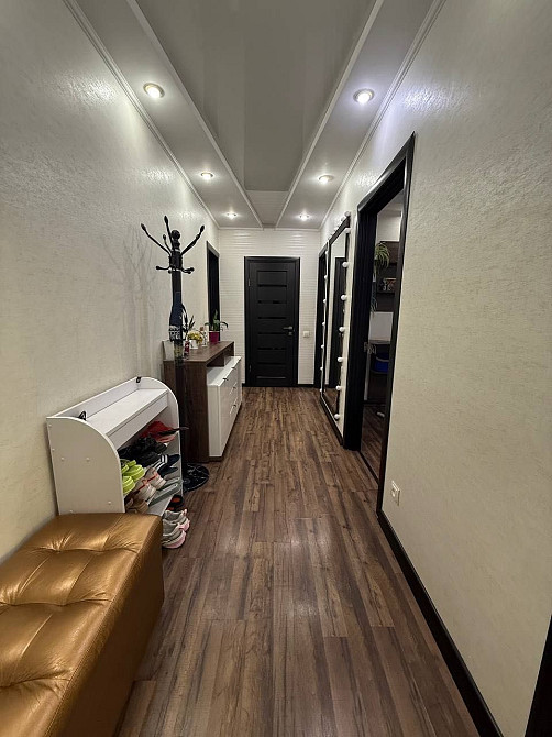 3 комнатная квартира капремонт средний этаж Таирова Киевский рынок Одесса - изображение 7