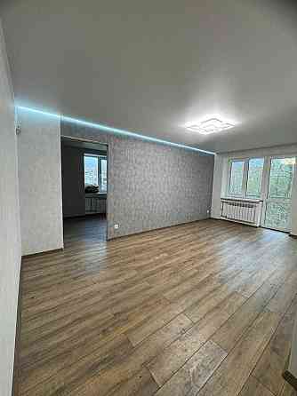 Власник. 2 кімнатна з новим ремонтом по вул. Університетська. ТОРГ Херсон