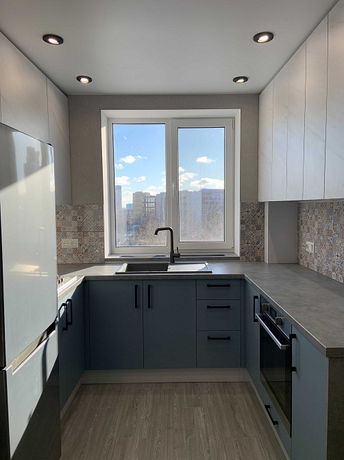 Сдам длительно 2 ком.чешку с евроремонтом в ТОП районе Чорноморськ - зображення 1