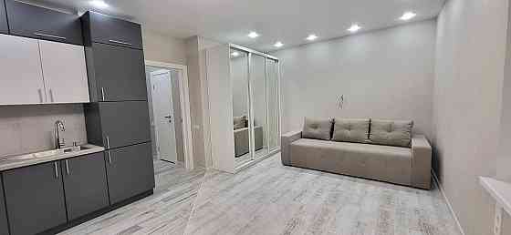 Оренда однокім-ної квартири студії  власник ,  150 метрів до   Метро Киев