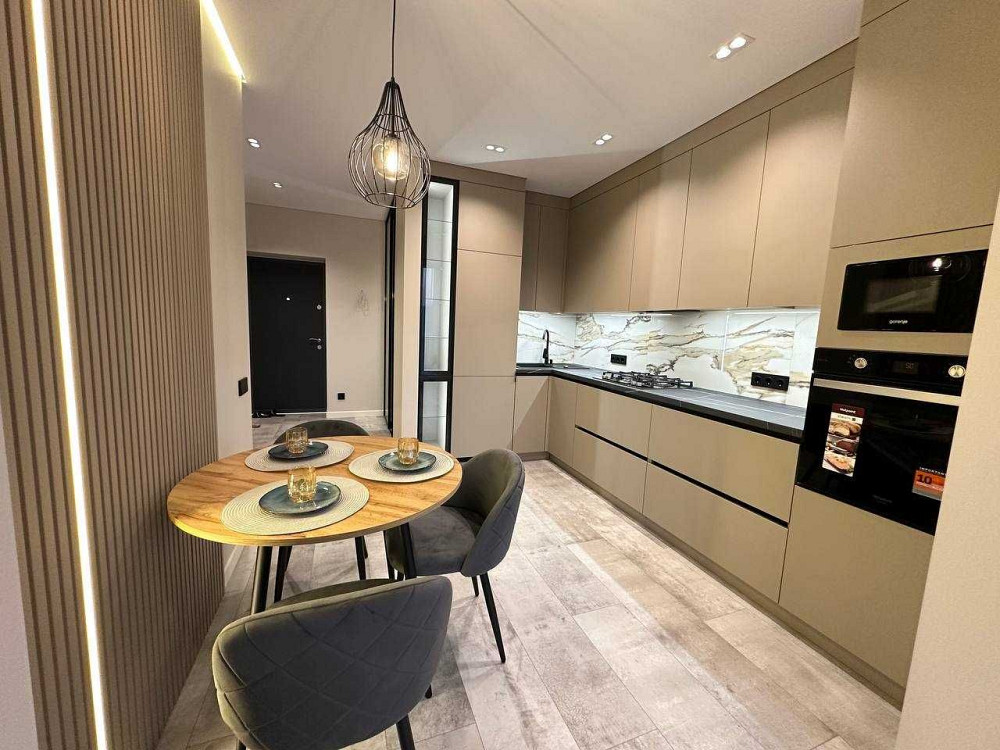 ПЕРША ЗДАЧА! 1кв дизайнерська на Щасливому Меблі/Техніка 20 000+кп Ровно - изображение 1