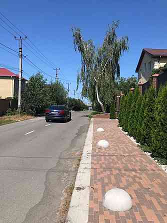 Без комісії!Квартира з двором та парко місцем Святопетрівське (Києво-Свят.р-н)