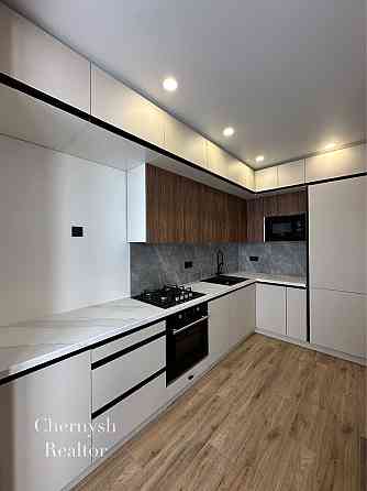 Продам 1 комнатную квартиру 45 м2 жк Счастливый на Днепре Днепр