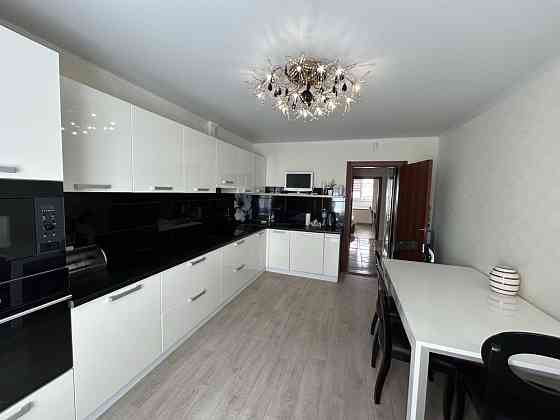 Оренда 3-х кімн квартири в ЖК «Крістер Град» Киев