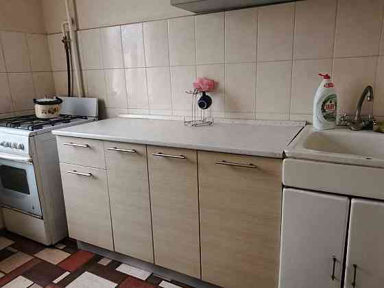 Однокімнатна Вербицького 34 м Харківська пішки можно для 2 студенток Киев