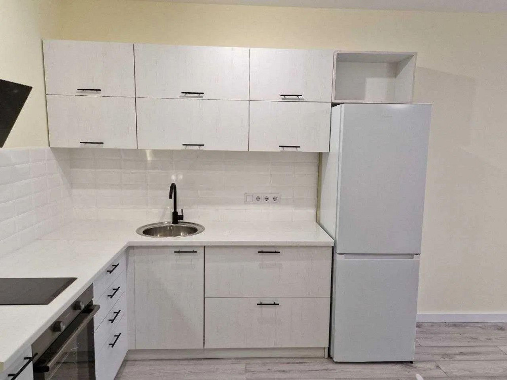 Оренда Севен Дніппровська набережна Метро Осокорки SF Киев - изображение 1