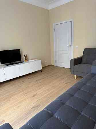 2 кімнатна вул. І.Мазепи11а, Печерськ, метро Арсенальна 2 хв. пішки Киев