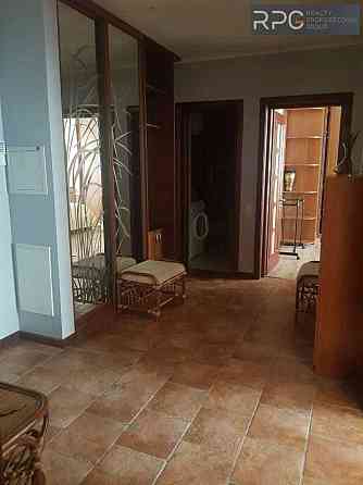 Оренда 2к квартири метро Позняки вул. Олени Пчілки Киев