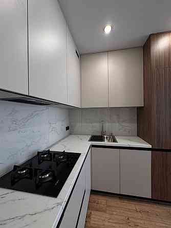 Продаж новенької 1,5 кімнатної Ужгород