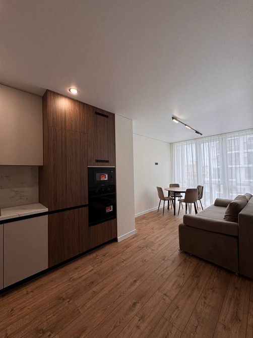 Продаж новенької 1,5 кімнатної Ужгород - зображення 1