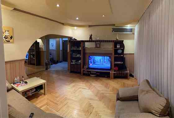 Продаж 4-кімн квартири Ужгород