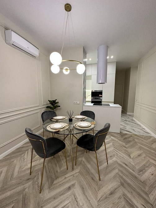 Дизайнерська 2-к квартира 70м2 ЖК Delmar Дельмар Печерськ Київ - зображення 8