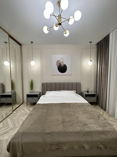 Дизайнерська 2-к квартира 70м2 ЖК Delmar Дельмар Печерськ Київ - зображення 2