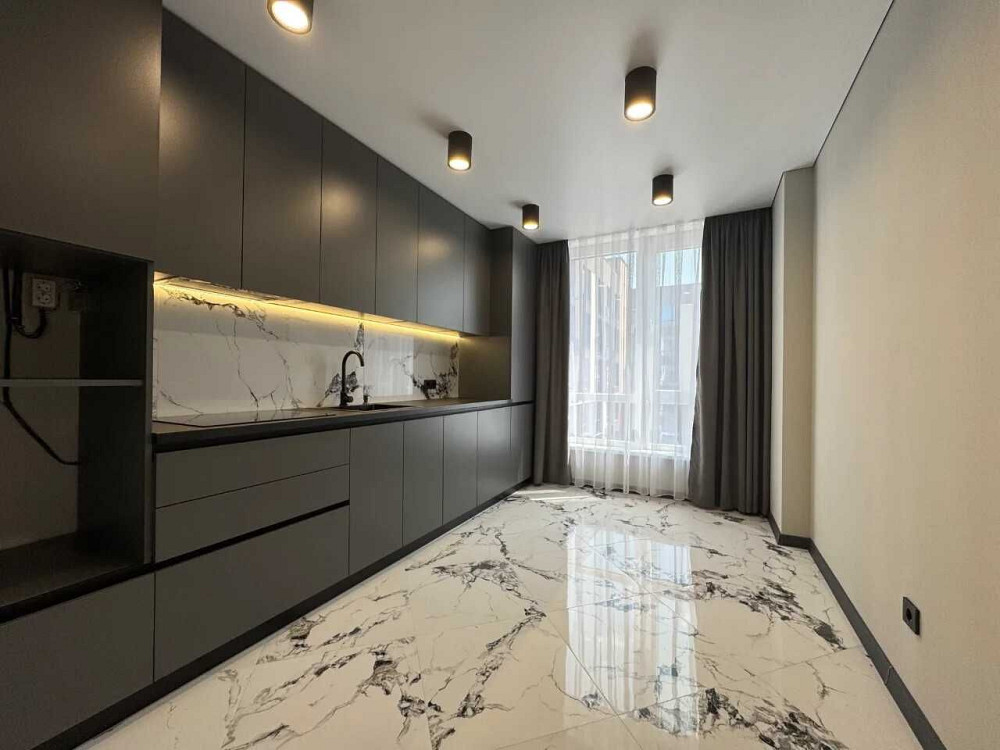 Стильна 1-кім з ремонтом та меблями в сучасному жк Ивано-Франковск - изображение 2