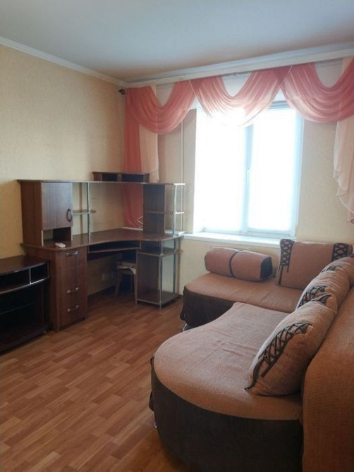 Однокімнатна квартира біля метро "Харківська" Київ - зображення 4