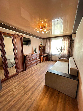 3 кім.квартира на Бочарова з ремонтом та меблями Одеса - зображення 1