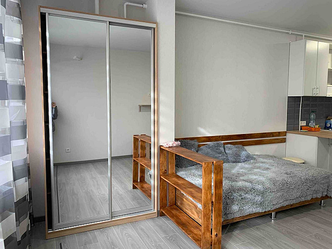 Апартаменти зі стильним ремонтом та з мінімальним оформленням Ирпень - изображение 3