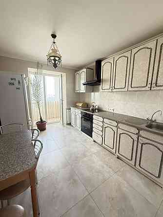 Здам 3-к квартиру м Лівобережна Микільська Слобідка  Аболмасова 3 Киев