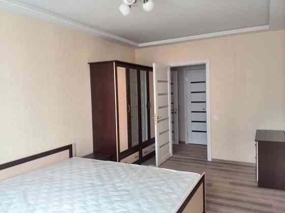 Позняки Крушельницької Соломії 15а яхарківська Киев