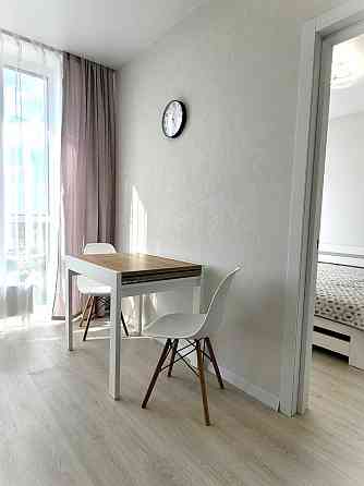 ЖК Варшавський Виговського 40/12, поряд ТЦ Ретровіль, Оболонь, Мінськи Киев