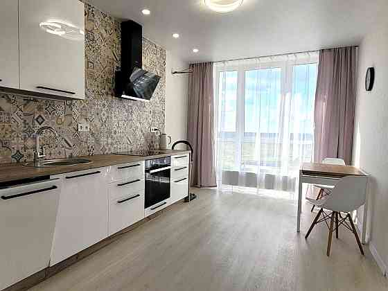 ЖК Варшавський Виговського 40/12, поряд ТЦ Ретровіль, Оболонь, Мінськи Киев