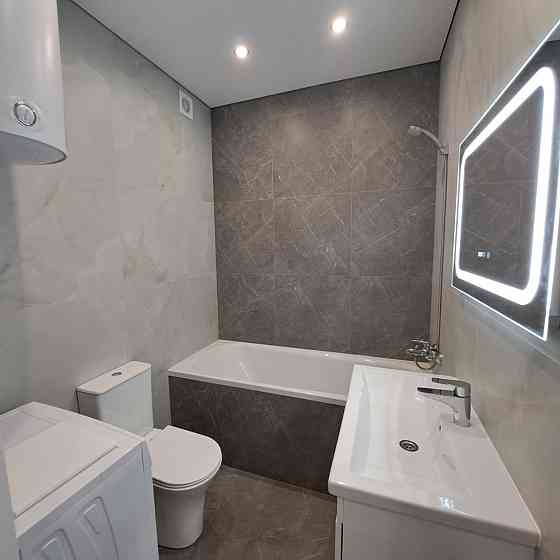 1квартира з новеньким ремонтом ЖКЧехов Парк 62000$Центральний парк Ирпень