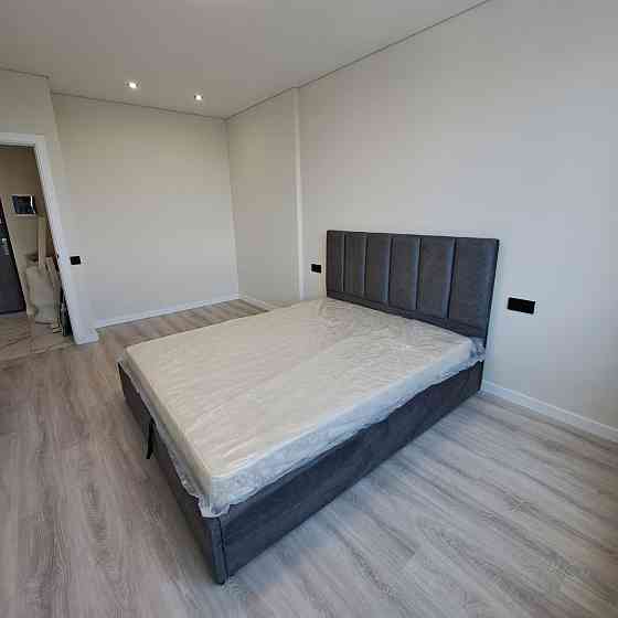 1квартира з новеньким ремонтом ЖКЧехов Парк 62000$Центральний парк Ирпень