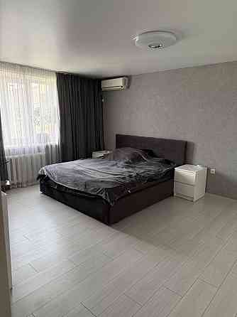 Продам 3-х комн студию в центре! Запоріжжя