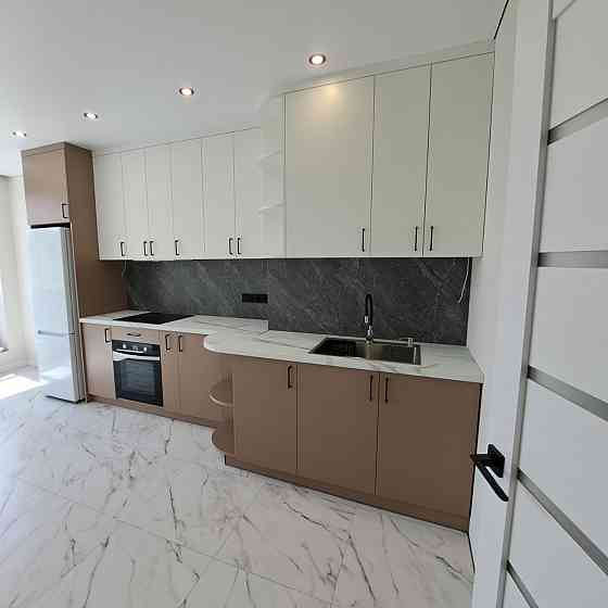 Новенька 1квартира 41,7м Р-н Центральний Парк 62000$ Ирпень