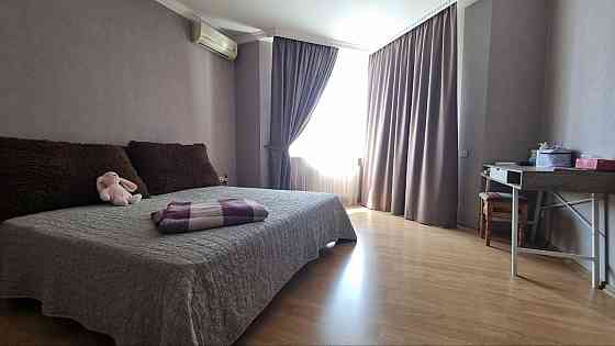 Продаж квартири Харківське шосе 152 Київ