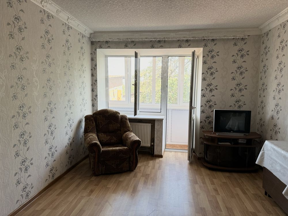 Квартира 2 кімнати, індивід.опал. 42 кв. Центр, район 6 школи Прилуки Прилуки - изображение 2