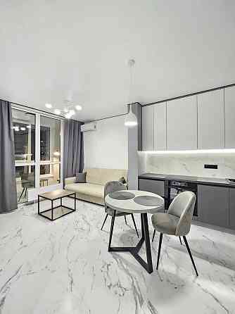 Пешра здача!! Стильна квартира ЖК Варшавський! Киев