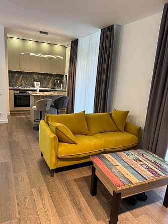 Оренда 2кім+кухня студіо перша здача посеред лісу Брюховичі Брюховичі