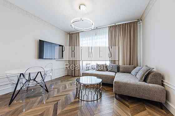 Аренда 2к видовая квартира 50м2, Новопечерские Липки, Драгомирова 17 Киев