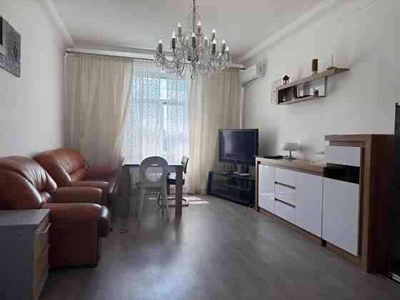 Грушевського 34/1 Оренда 3К Квартири Центр Маріїнський Парк Київ