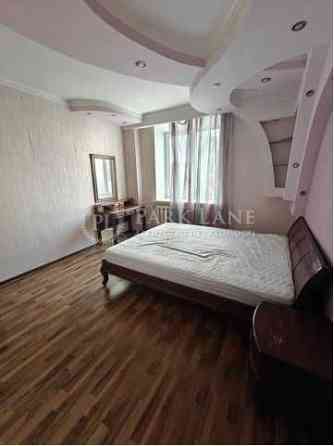 Продам 3к на Стешенків, 3. Строкача. КУрбаса. Верховинця. Київ