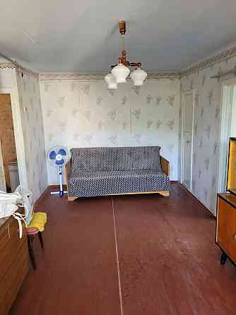 Продам 2 кім. квартиру по вул.Федора Караманца Кривой Рог