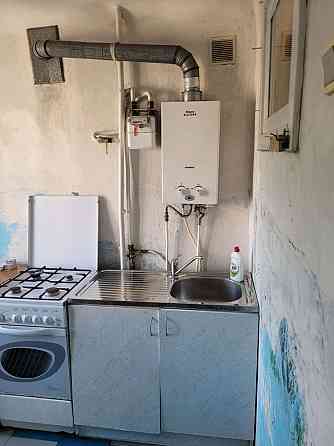 Продам 2 кім. квартиру по вул.Федора Караманца Кривой Рог