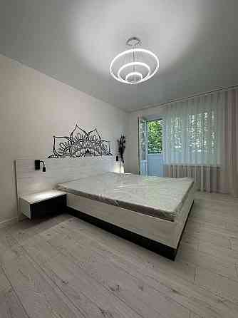 2к квартира в центрі Кам`янець-Подільський