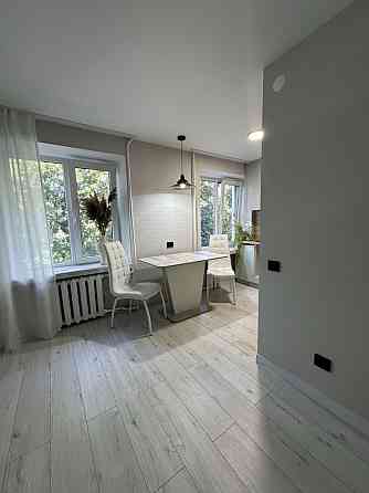 2к квартира в центрі Кам`янець-Подільський