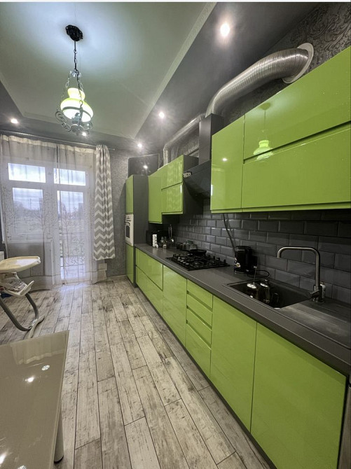 Оренда 2 кі-ної квартири район Токіо Ужгород - зображення 2