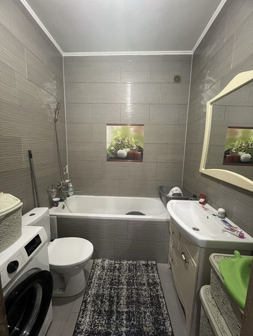 Оренда 2 кі-ної квартири район Токіо Ужгород - зображення 4