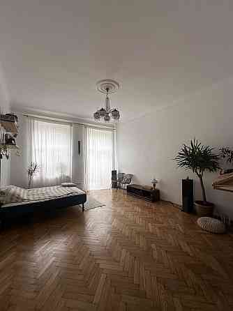 Власник. Стрийський ринок. Австрійський будинок. Львов