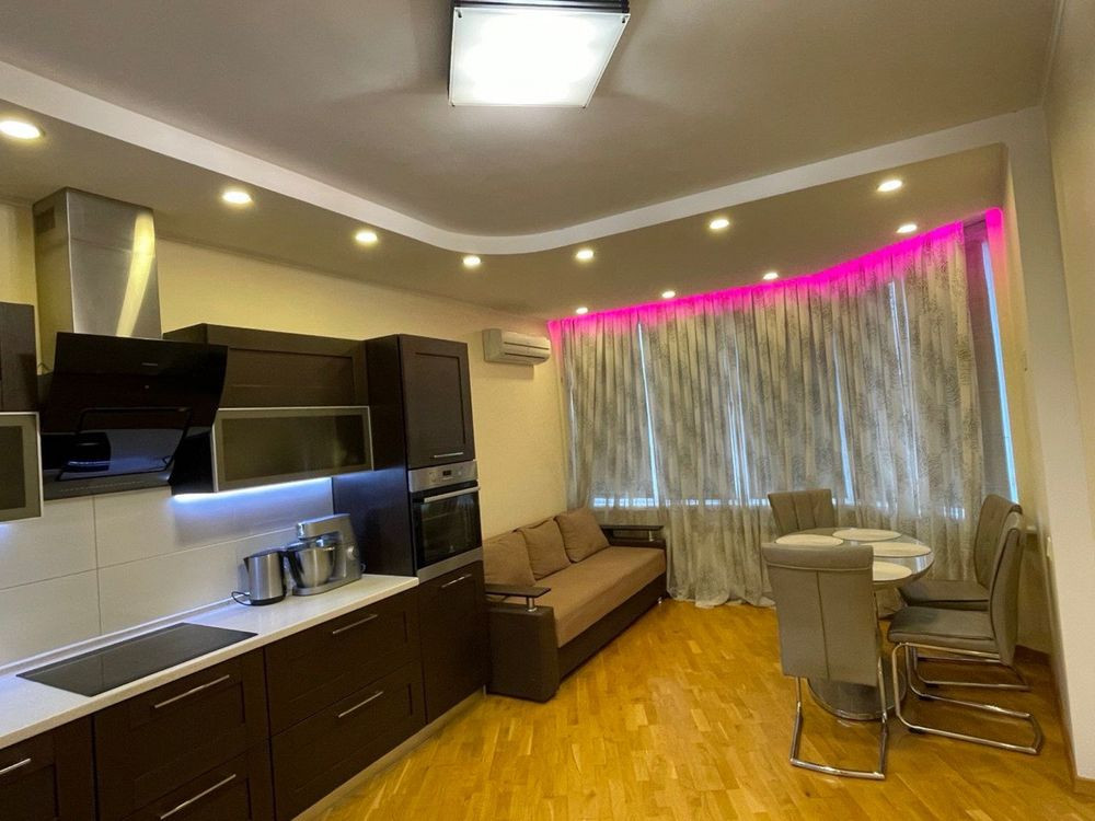 Оренда просторої  та сучасної квартири на  Олени Пчілки 2,  Позняки Київ - зображення 3