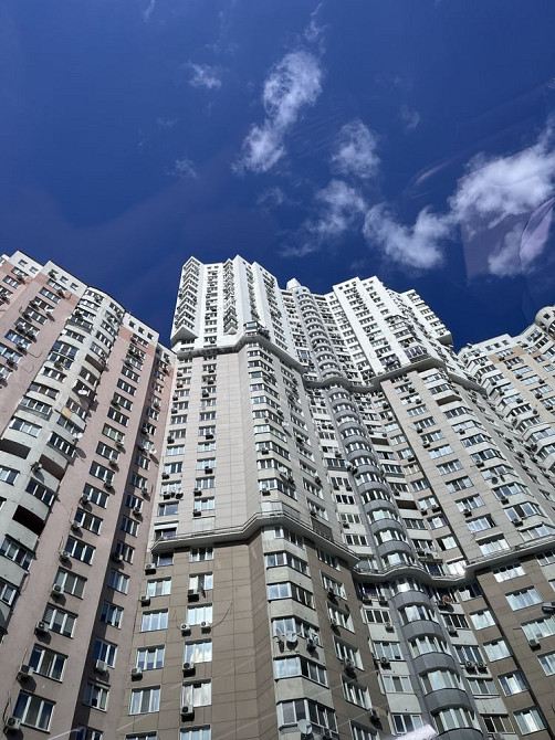 4-кімнатна «під ремонт» в ЖК «Корона» - м.Позняки, Срібнокільська 1 Київ - зображення 1