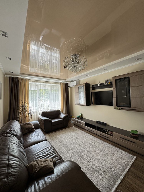 Продаж 3-ох кімнатної квартири в м. Новояворівськ Новояворівськ - зображення 1